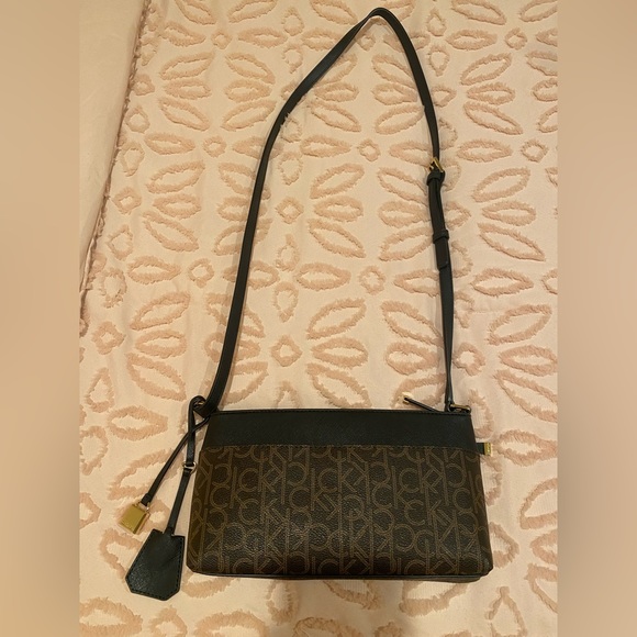 CALVIN KLEIN BROWN CROSSBODY *BRAND NEW* - Picture 2 of 7